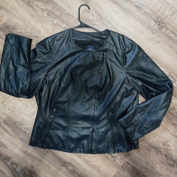 GAP Jackets & Blazers - PRE-LOVED FAUX LEATHER ASYMMETRICAL BLACK JACKET GAP